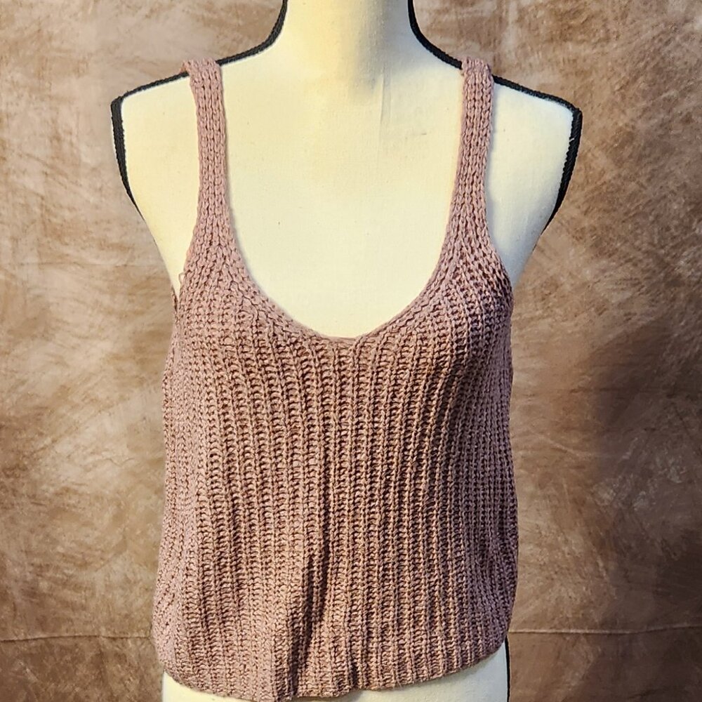 Chunky Knit Cropped Tank – Size M